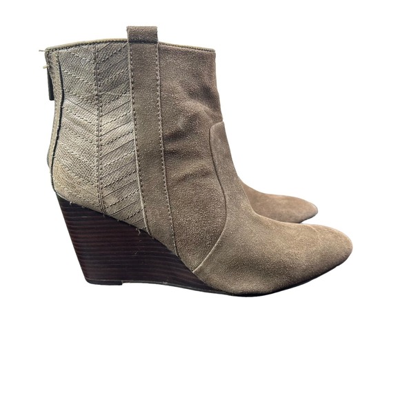 Dolce Vita Shoes - Dolce Vita Boots 9 Brown Suede Ankle Wedge Zip Western‎ Boho Winter Minimalist
